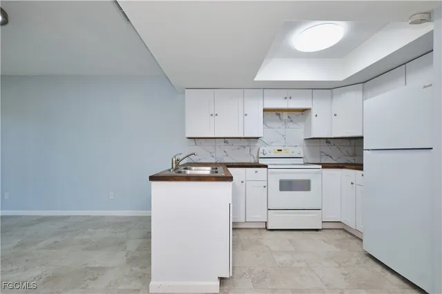 $1,000 | 824 Alderman Street, Unit 209, Fort Myers, FL 33916