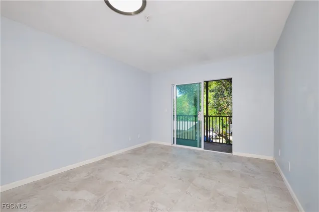 $1,000 | 824 Alderman Street, Unit 209, Fort Myers, FL 33916