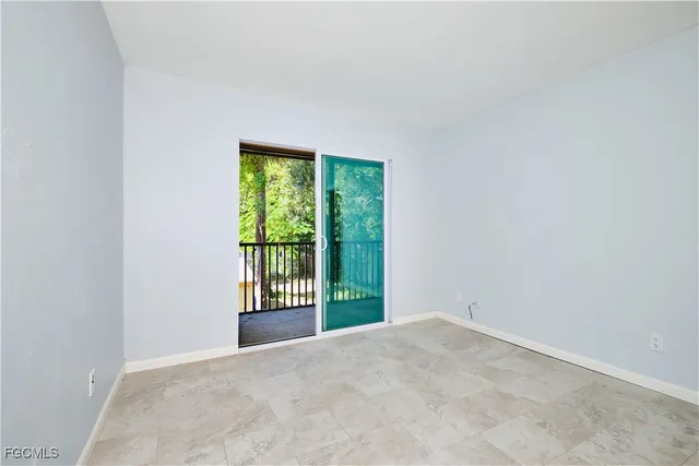 $1,000 | 824 Alderman Street, Unit 209, Fort Myers, FL 33916