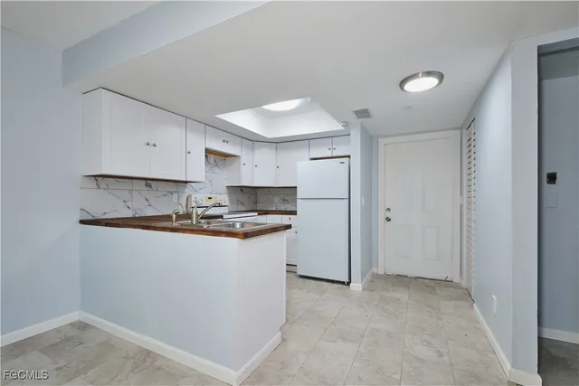 $1,000 | 824 Alderman Street, Unit 209, Fort Myers, FL 33916