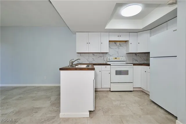 $1,000 | 824 Alderman Street, Unit 209, Fort Myers, FL 33916