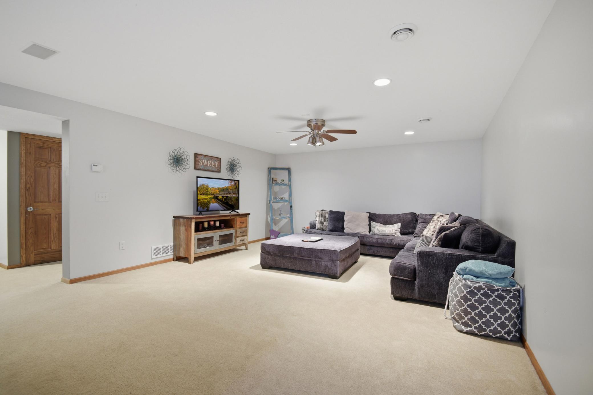 1102 28th Street Southwest Austin, MN 55912 - Photo 39 of 67