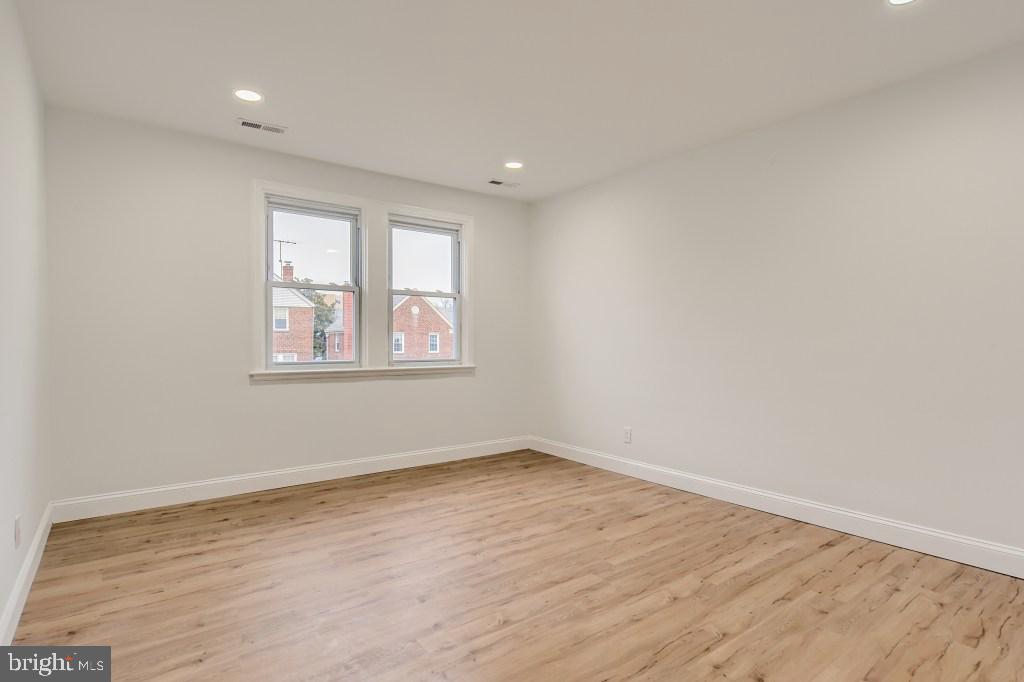 1625 Shadyside Road Baltimore, MD 21218 - Photo 11 of 28 Gallery Image 11