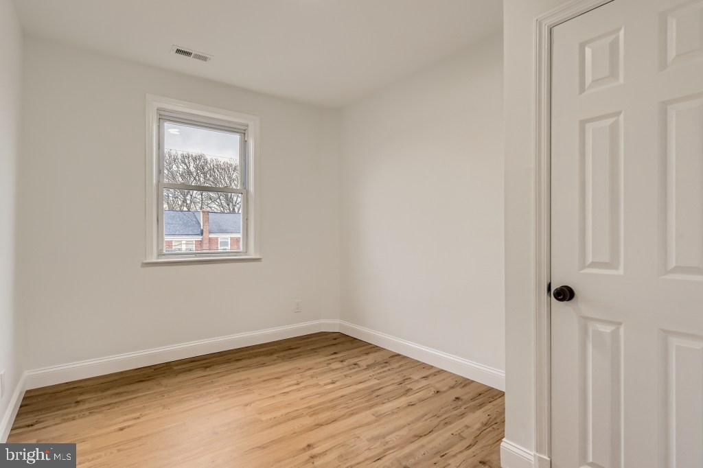 1625 Shadyside Road Baltimore, MD 21218 - Photo 17 of 28 Gallery Image 17
