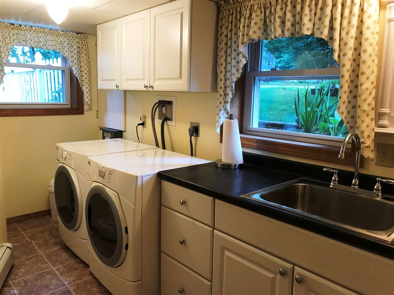74 Ridgefield Drive Milford, NH 03055 - Photo 22 of 32 Gallery Image 22
