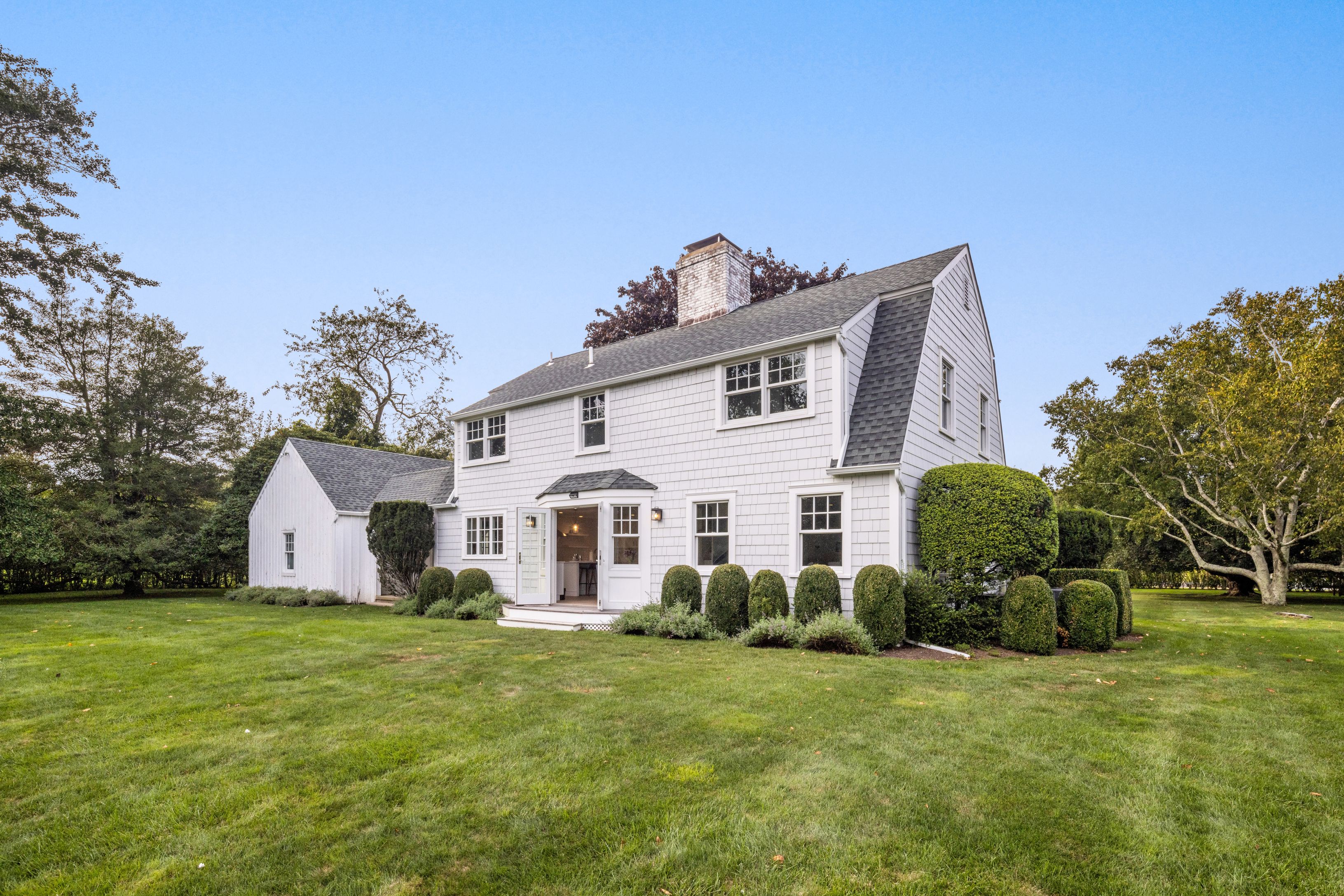 30 Cobb Isle Road Water Mill, NY 11976 - Photo 2 of 11