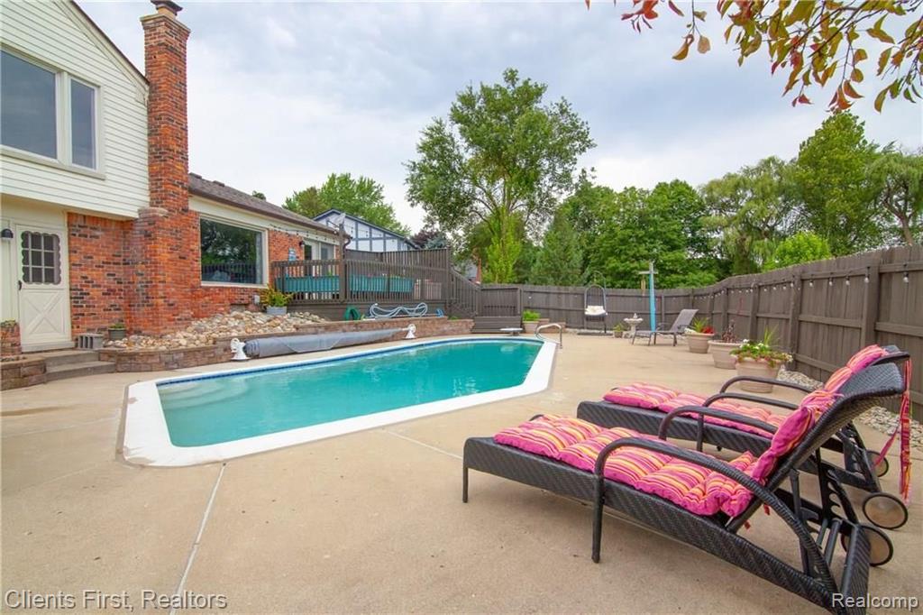 25236 Hopkins Road Farmington Hills, MI 48335 - Photo 46 of 53