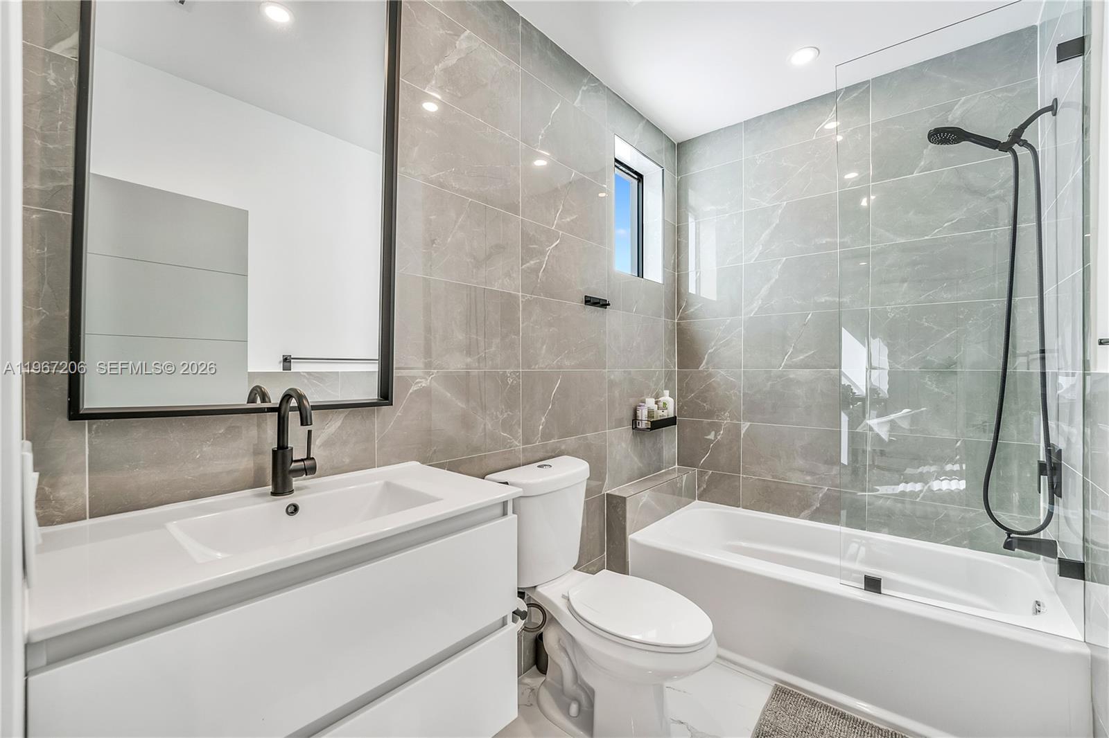 2320 Southwest 14th Street Miami, FL 33145 - Photo 23 of 39