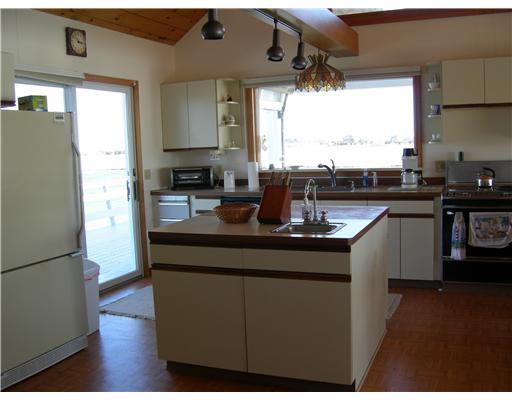 4 Pirates Island Westerly, RI 02891 - Photo 8 of 12 Kitchen.