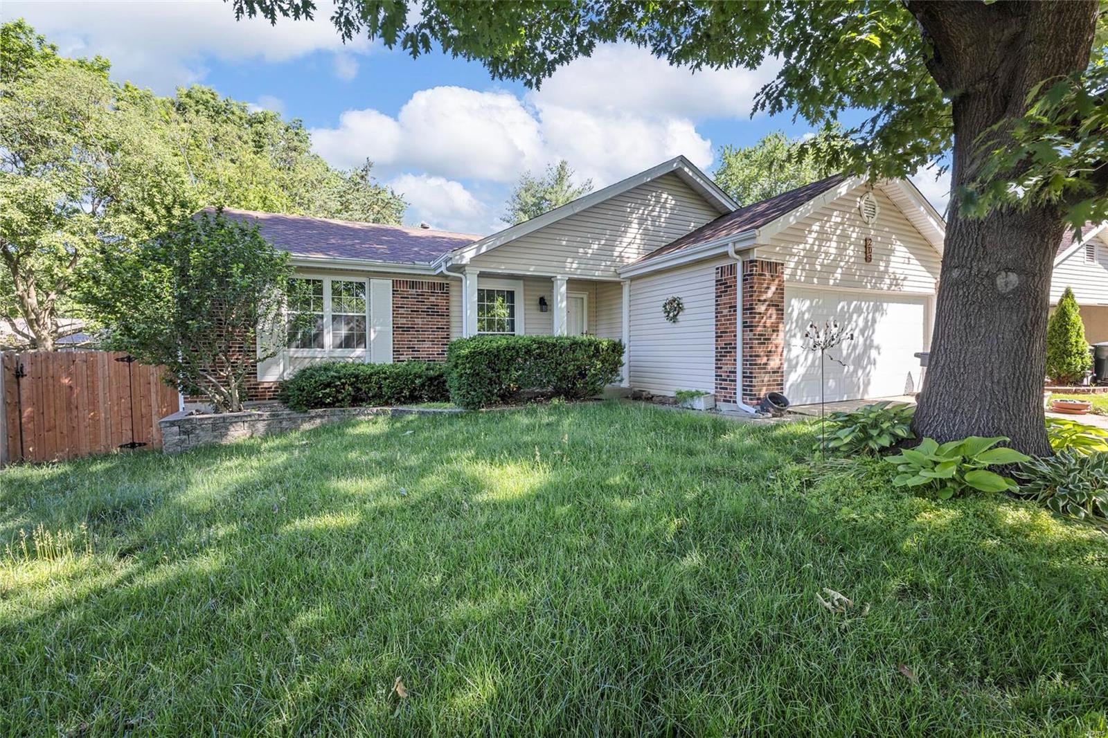 204 Addison Drive St. Peters, MO 63376 - Photo 2 of 35