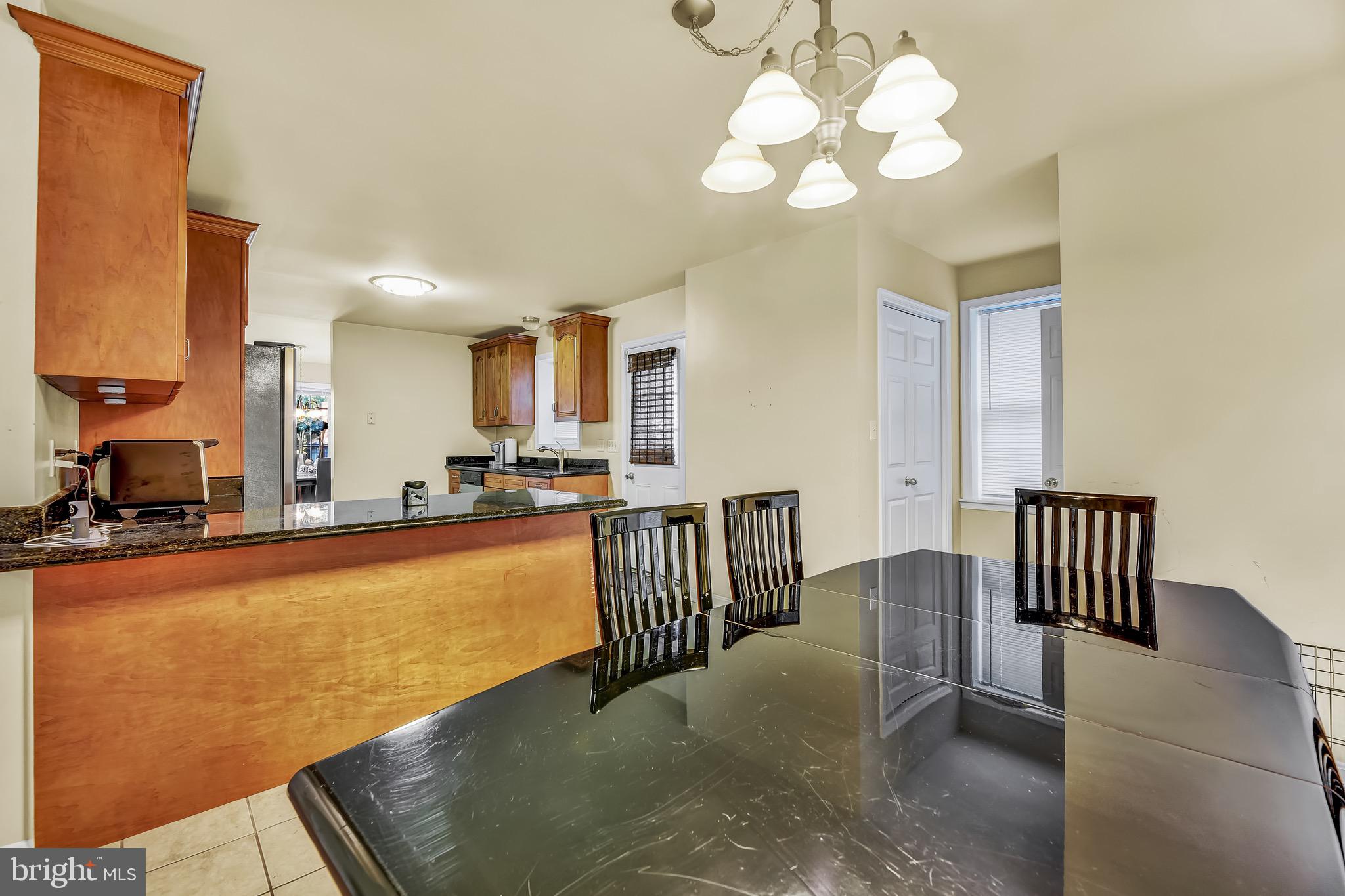 3639 Clifmar Road Baltimore, MD 21244 - Photo 9 of 24 Eat In Kitchen