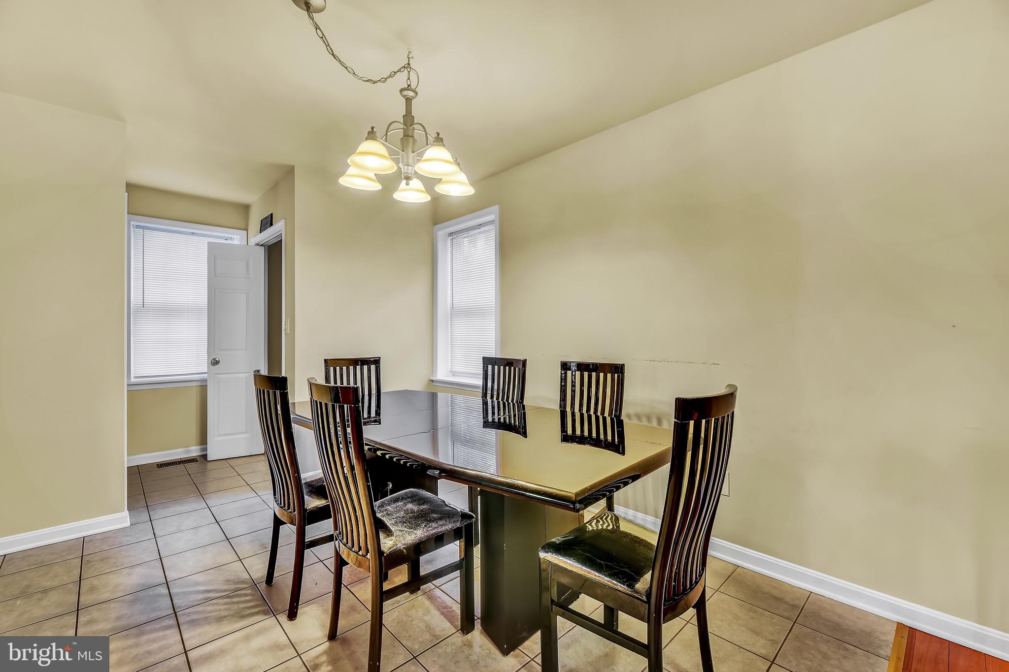 3639 Clifmar Road Baltimore, MD 21244 - Photo 10 of 24 Eat In Kitchen