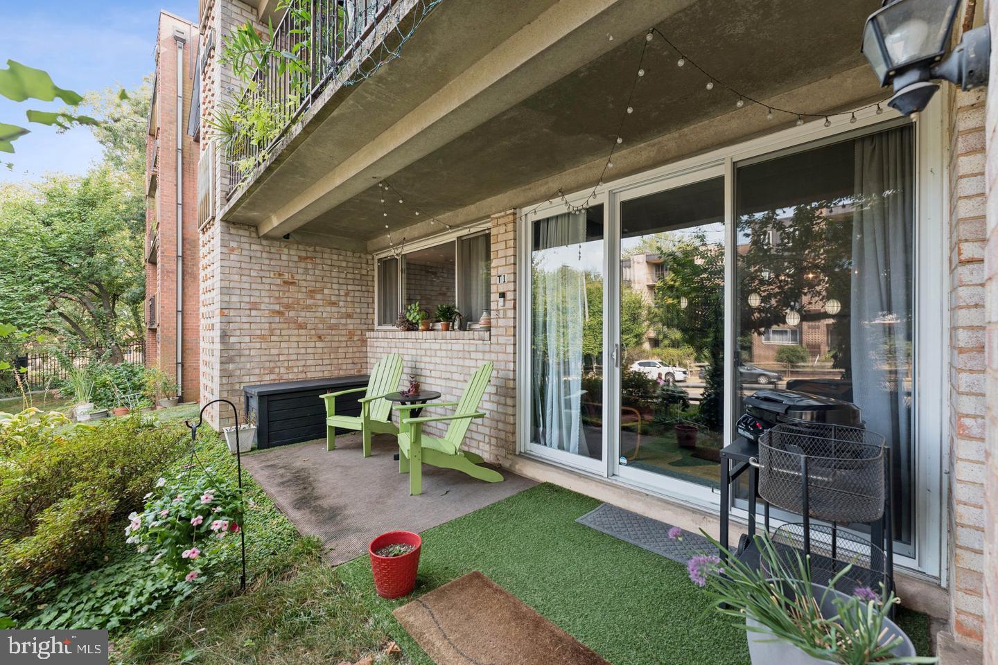 5010 7th Road South, Unit T1 Arlington, VA 22204 - Photo 19 of 22 Beautiful Outdoor Space!