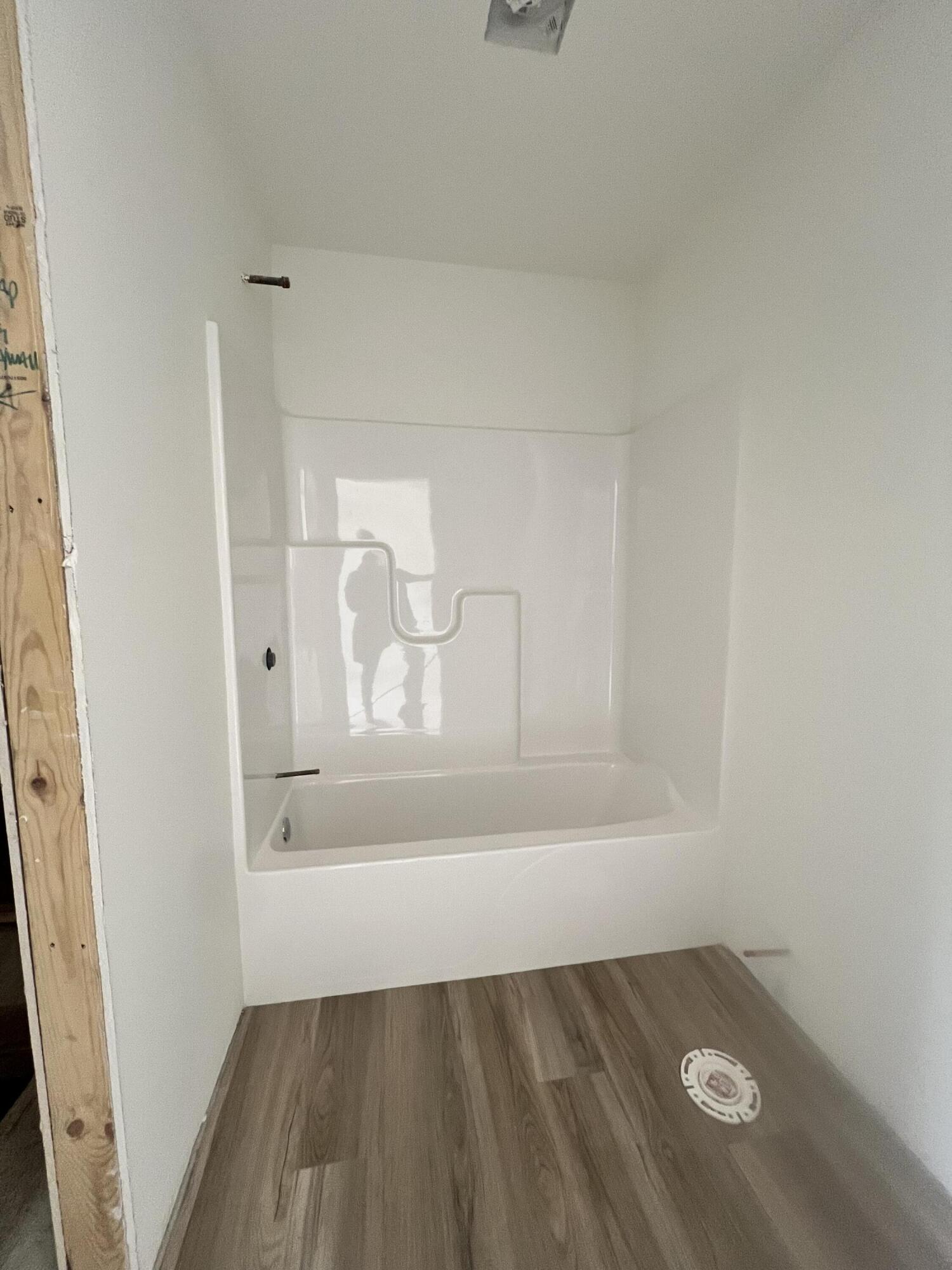 318 Litchfield Road Kingsford Heights, IN 46346 - Photo 7 of 12 1500x2000