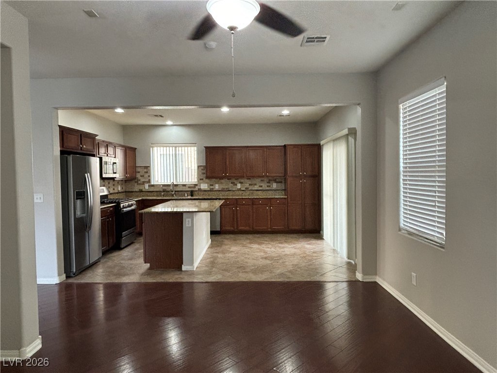 9064 South Winthrop Springs Road Las Vegas, NV 89139 - Photo 15 of 34