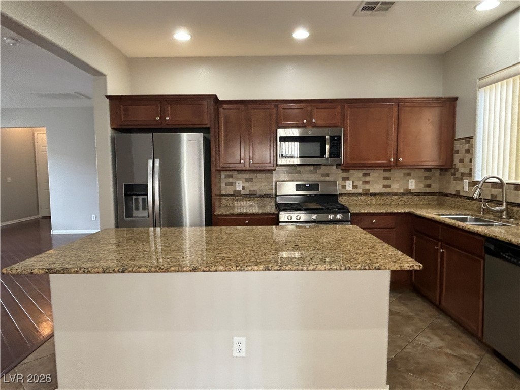 9064 South Winthrop Springs Road Las Vegas, NV 89139 - Photo 8 of 34