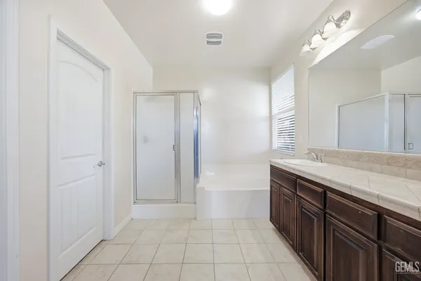 $535,000 | Undisclosed Address, Bakersfield, CA 93314