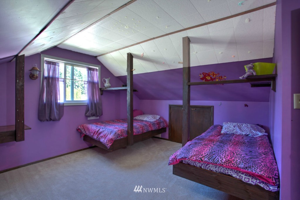 12677 Southeast 161st Street Renton, WA 98058 - Photo 14 of 20 Gallery Image 14