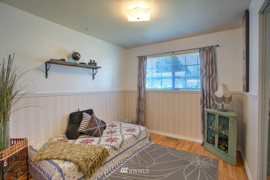12677 Southeast 161st Street Renton, WA 98058 - Photo 10 of 20 Gallery Image 10