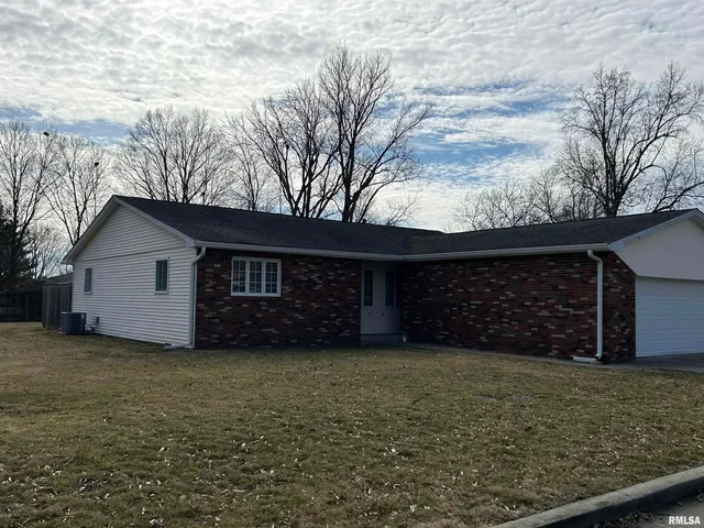 $1,200 | 2 Sundowner Lane, Springfield, IL 62711