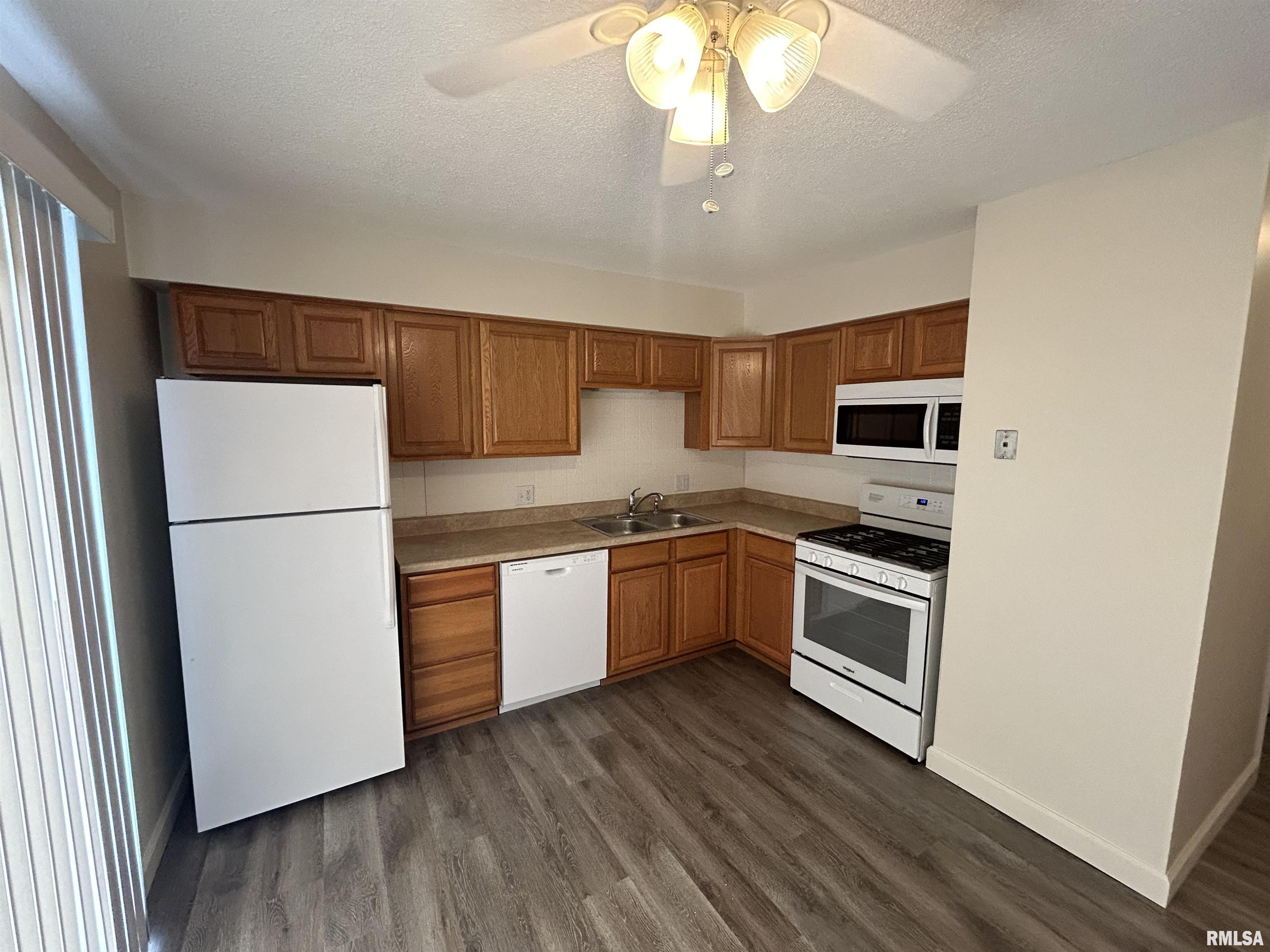 2 Sundowner Lane Springfield, IL 62711 - Photo 4 of 12