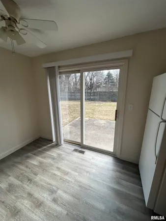 $1,200 | 2 Sundowner Lane, Springfield, IL 62711