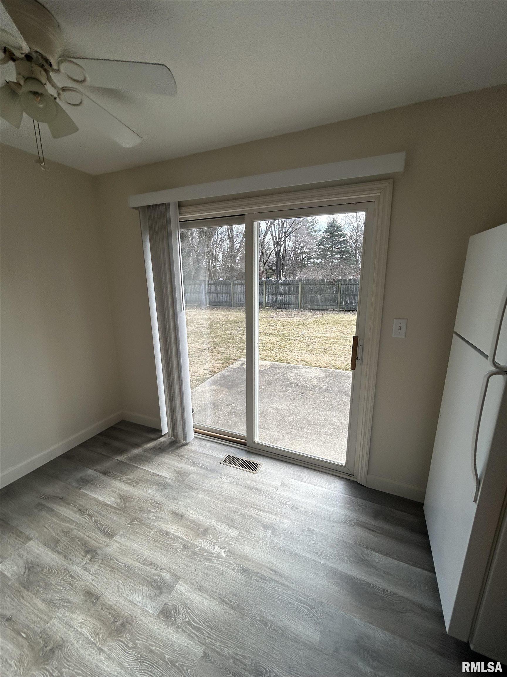 2 Sundowner Lane Springfield, IL 62711 - Photo 5 of 12