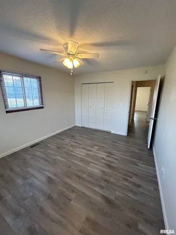 $1,200 | 2 Sundowner Lane, Springfield, IL 62711