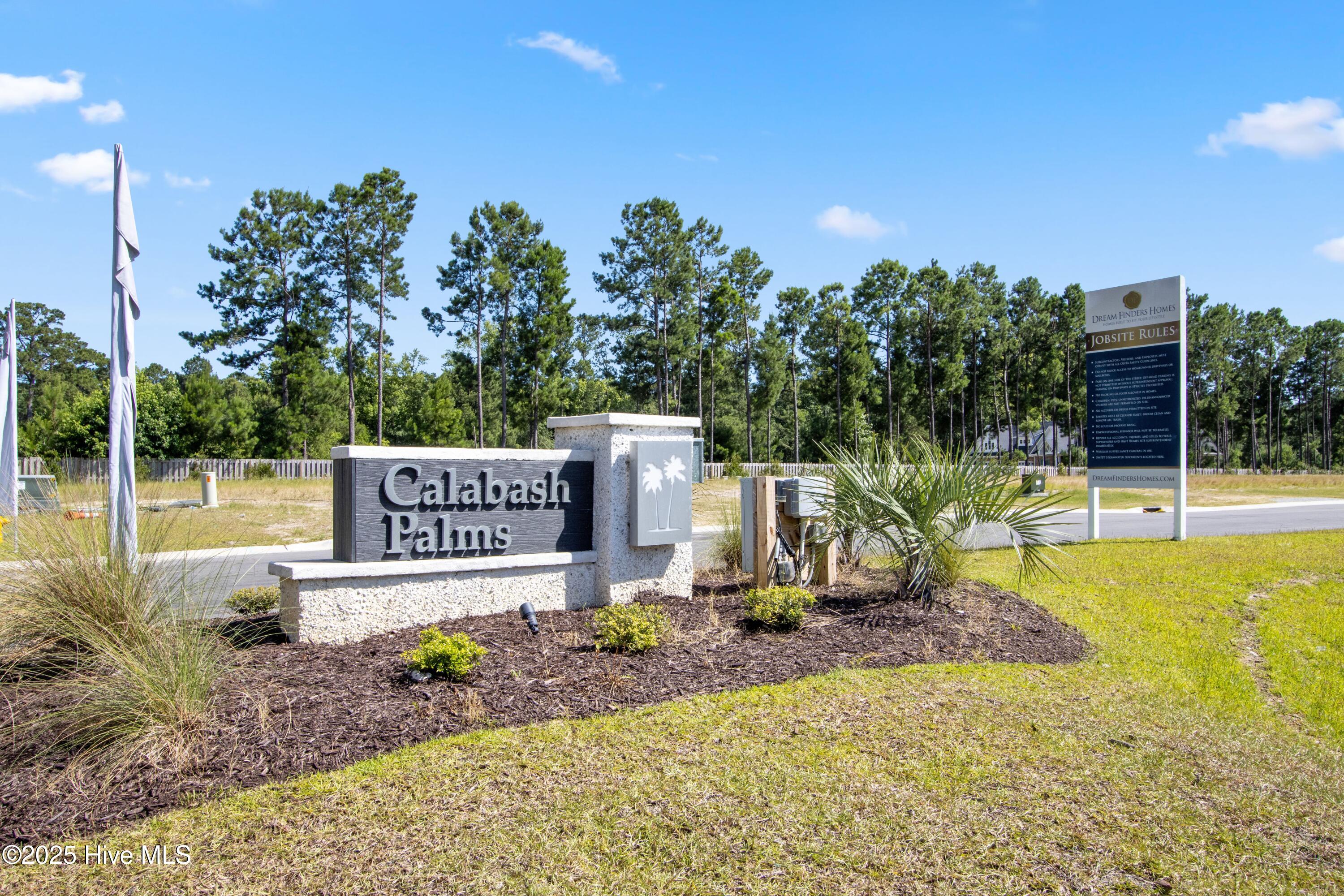 832 Palm Frond Way Calabash, NC 28467 - Photo 2 of 25 Entrance