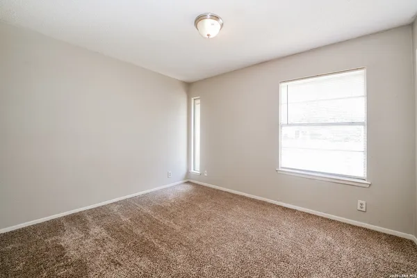 $1,350 | 702 Dana Drive, Converse, TX 78109