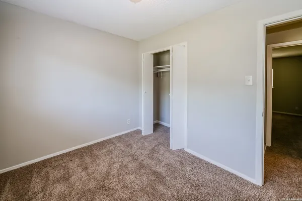$1,350 | 702 Dana Drive, Converse, TX 78109