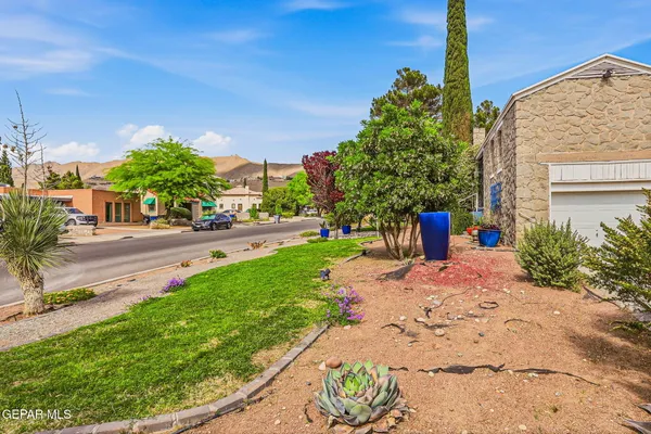 $479,000 | 700 East Baltimore Drive, El Paso, TX 79902