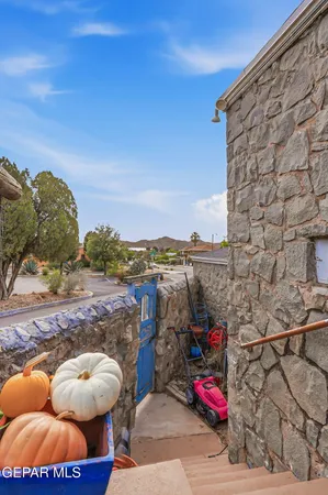 $479,000 | 700 East Baltimore Drive, El Paso, TX 79902