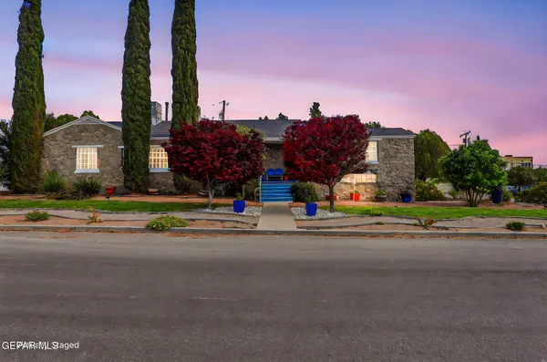 $479,000 | 700 East Baltimore Drive, El Paso, TX 79902