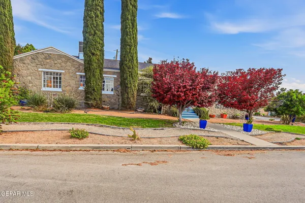$479,000 | 700 East Baltimore Drive, El Paso, TX 79902