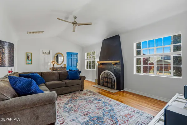 $479,000 | 700 East Baltimore Drive, El Paso, TX 79902