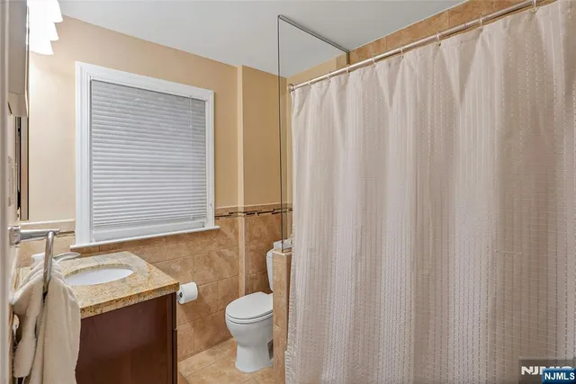 $769,000 | 425 Beatrice Street, Teaneck, NJ 07666