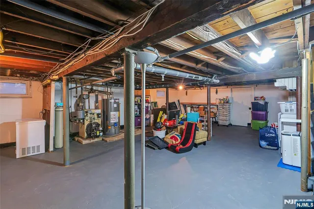 $769,000 | 425 Beatrice Street, Teaneck, NJ 07666