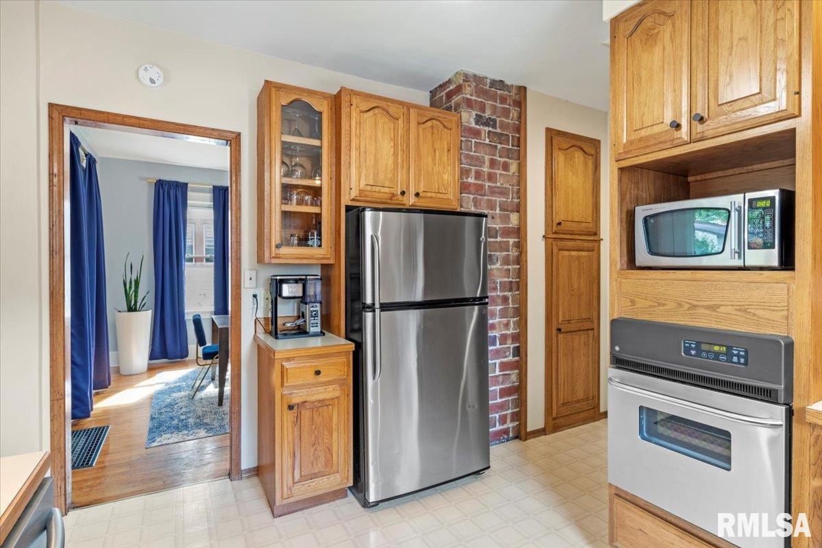 645 West Vine Street Springfield, IL 62704 - Photo 14 of 30