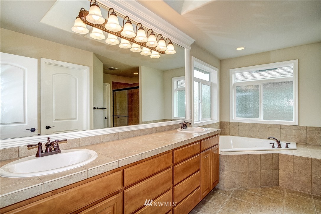 4021 214th Street Southeast Bothell, WA 98021 - Photo 14 of 25