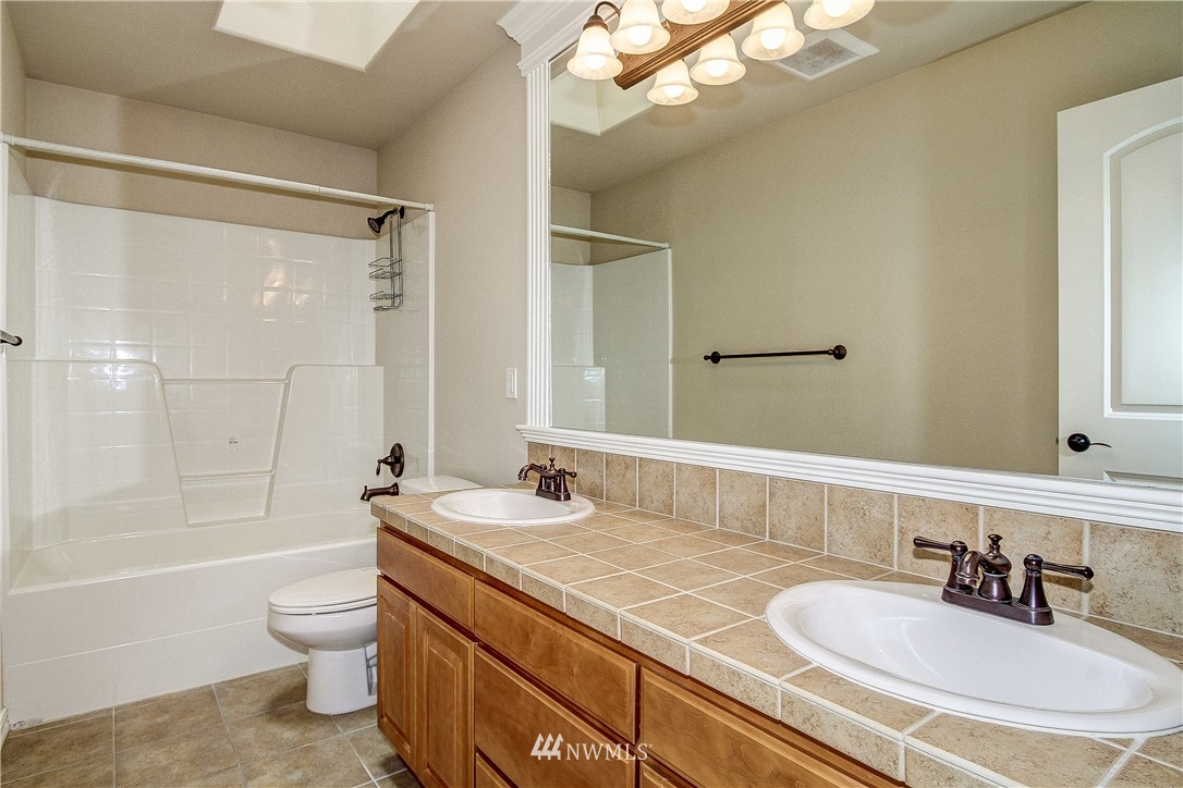 4021 214th Street Southeast Bothell, WA 98021 - Photo 17 of 25