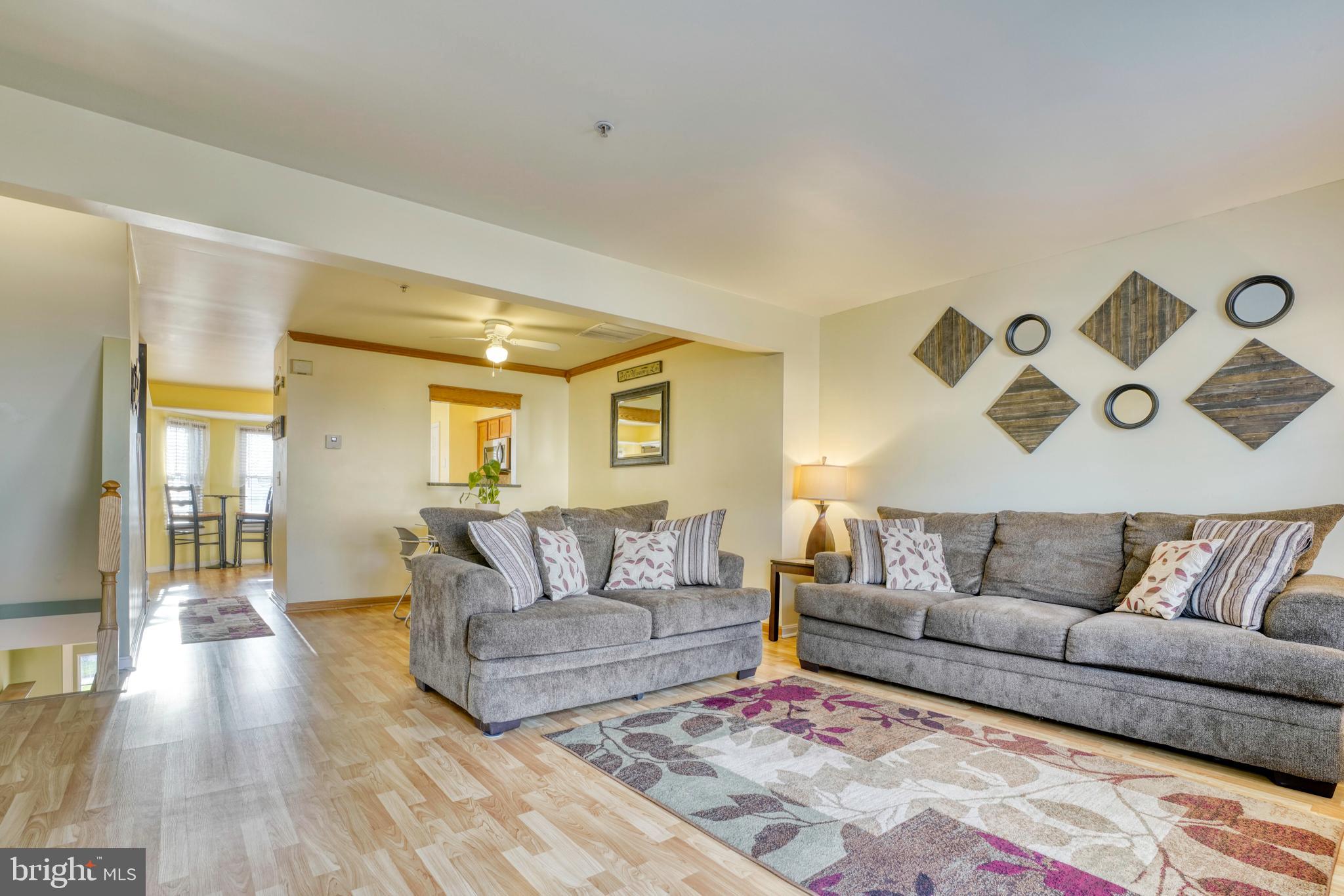 655 Hunting Fields Road Middle River, MD 21220 - Photo 12 of 48 Living room