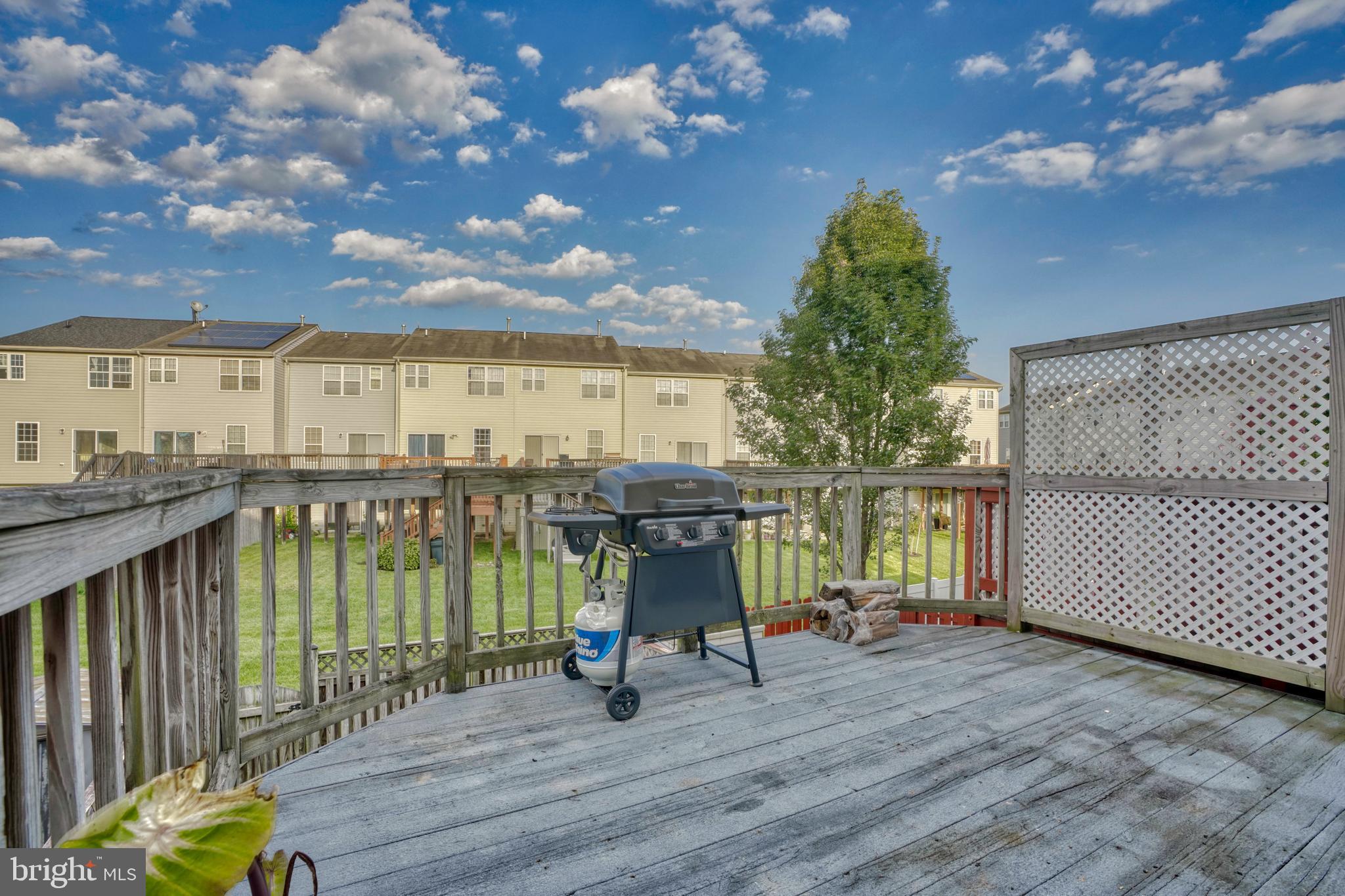 655 Hunting Fields Road Middle River, MD 21220 - Photo 44 of 48 Rear deck