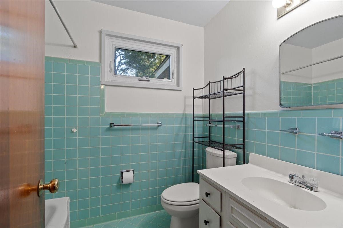 559 Chalmers Road Memphis, TN 38120 - Photo 15 of 28