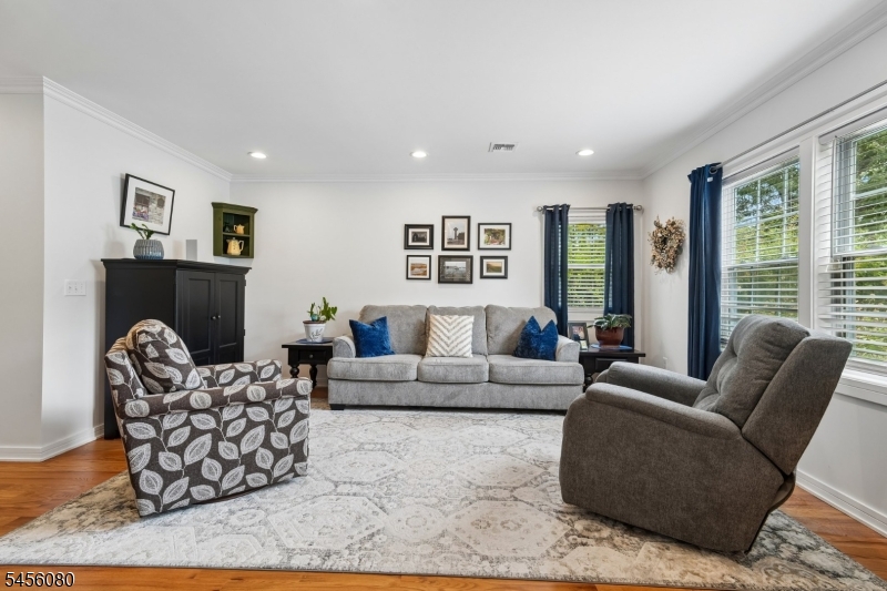 10 David Road Cedar Grove, NJ 07009 - Photo 5 of 36 Gallery Image 5