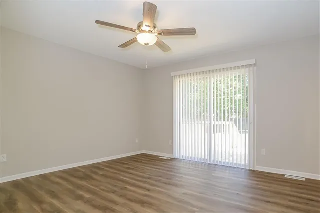 $1,865 | 9734 Booth Avenue, Kansas City, MO 64134