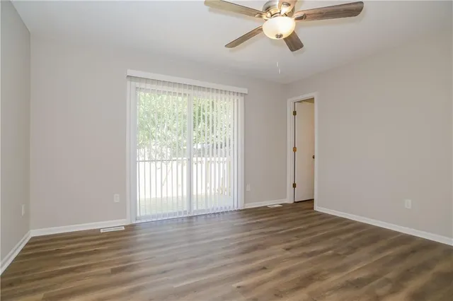 $1,865 | 9734 Booth Avenue, Kansas City, MO 64134