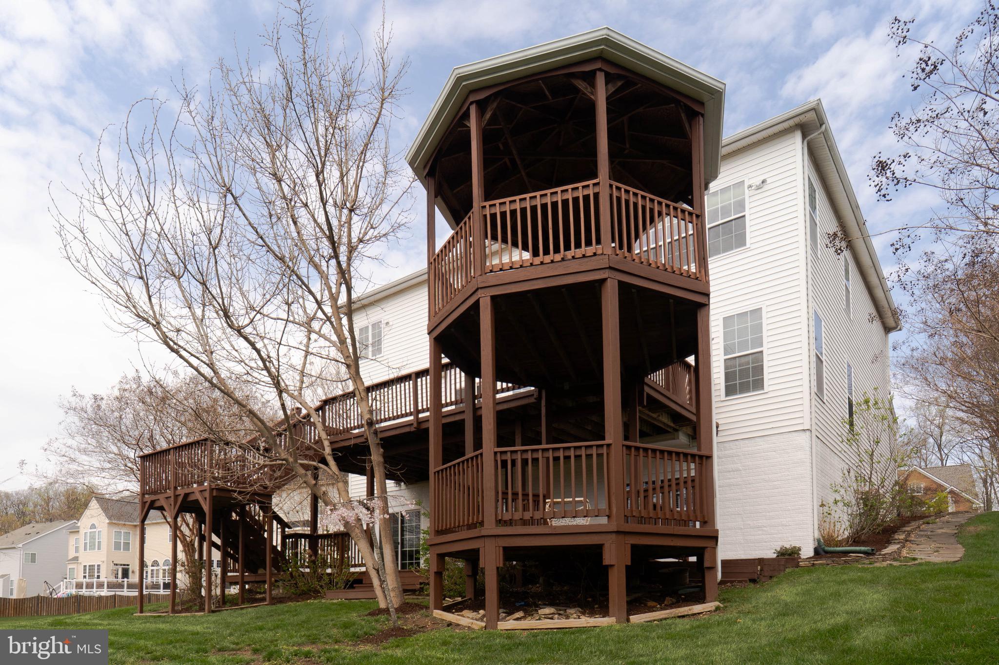 16309 Sandy Ridge Court Woodbridge, VA 22191 - Photo 2 of 93