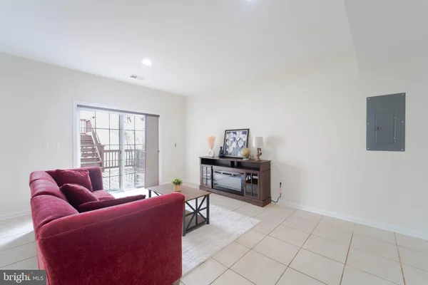 $879,900 | 16309 Sandy Ridge Court, Woodbridge, VA 22191