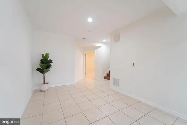 $879,900 | 16309 Sandy Ridge Court, Woodbridge, VA 22191